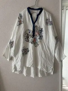 デシグアル　花柄刺繍プリントブラウス チュニック 長袖 白 ゆったり
