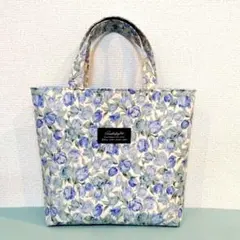 青いチューリップの花柄 トートバッグ