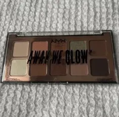 NYX AWAY WE GLOW アイシャドウパレットのサムネイル