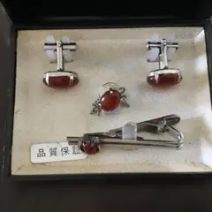 カフスボタン ネクタイピン セット 赤石 シルバーカラー - メルカリ