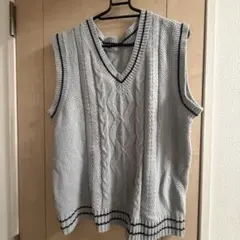 グレー Vネック ニットベスト ケーブル編み