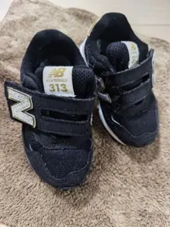 ニューバランス 313 ベビーシューズ 黒/ゴールド