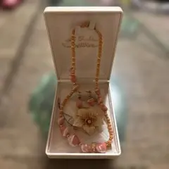 ピンクビーズ花モチーフネックレスとイヤリングセット