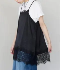 試着のみ美品♥︎ tip top 裾レースサテンキャミ ブラックのサムネイル