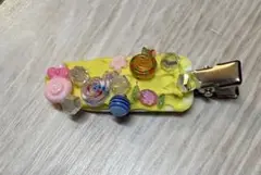 ハンドメイドのヘアクリップ