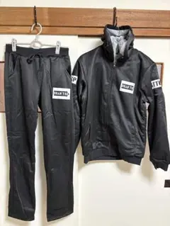 ブラックジャケット・パンツセット