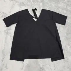 MARNI　マルニ　ブラウス　40　ブラック　シャツ　Vネックのサムネイル