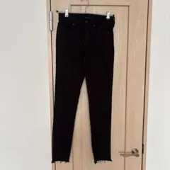 UNIQLO ユニクロ　ウルトラストレッチジーンズ（ダメージ）ブラック 24