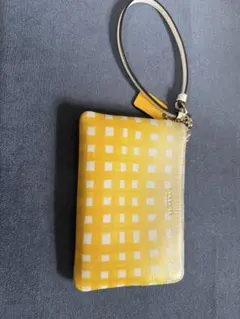 COACH イエロー チェック柄 ポーチ　リストレット