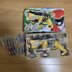 獣電戦隊キョウリュージャー　ガブリボルバー・獣電池17個