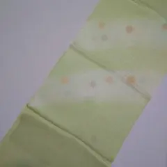 夏物 和装小物 未使用 正絹 黄緑とベージュに紫、水色、金でのお柄入り帯揚げ