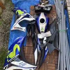 YZF-R25 Movistar 外装カウルセット