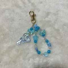 青色系 鍵と星のストラップ