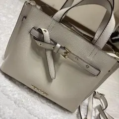 MICHEAL KORSハンドバッグ ショルダーストラップ付き