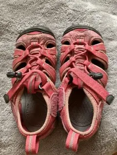 KEEN ピンク サンダル　18.５センチ