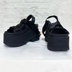 現行 極美品✨ UGG アグ ゴールデンライズ 厚底 サンダル 24.0cm 黒