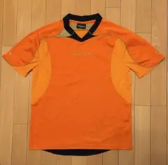 DIADORA 半袖　オレンジシャツ