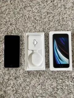 iPhone SE (第2世代) 64G 本体 ホワイト SIMフリー