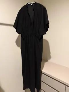 値下げloin 井川遥 ブラック ノースリーブ ロングワンピース 36 タグ付