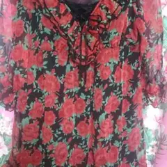 【お値下げ】セシルマクビー 豪華薔薇 チュニュク M