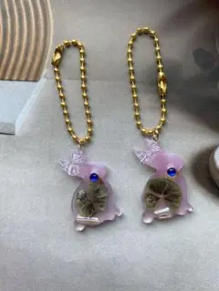 ハンドメイドキーホルダー うさぎ ピンク 四つ葉