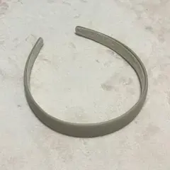 ベージュ 合成皮革 ヘアバンド カチューシャ