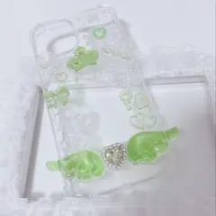 スマホケースデコ　iPhoneケースデコ　緑　黄緑　量産地雷 14/13 推し活