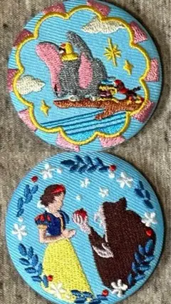 最終値下げ中‼️ディズニー刺繍缶バッジ2点セット