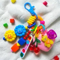 【28】ピンクのハート　じゃらじゃらキーホルダー　バッグチャーム