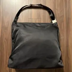GUCCI ショルダーバッグ ブラック ナイロン×レザーのサムネイル