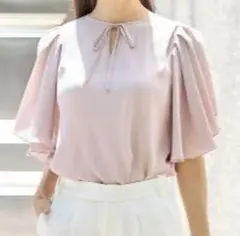 【tocco closet】りぼん付きフレアスリーブブラウス ピンクのサムネイル