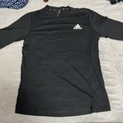 adidas ブラック 長袖 トップス