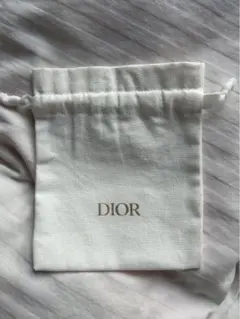 【新品】Dior 巾着袋　ポーチ　ホワイト×ゴールドロゴ　巾着