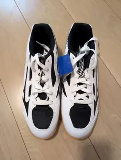 【新品未使用】ミズノ　卓球シューズ　クロスマッチソード 　27.5cm