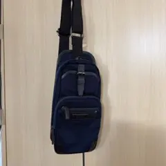 【ほぼ美品】BURBERRY BLACK LABEL ボディバッグ