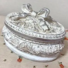 リボン　小物入れ　置物　ロココ　姫系　アンティーク　シャビーシック　バレエコアのサムネイル