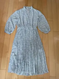 ユニクロ花柄ロングワンピース Lサイズ