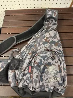 Item thumbnail for item 531fed93-c9e3-490c-b69d-9416d7d7f02c