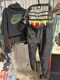 【希少】NIKE 00s ナイロン セットアップ 上下 Y2K グレー×イエロー 希少】NIKE 00s ナイロン セットアップ 上下 Y2K グレー×イエロー