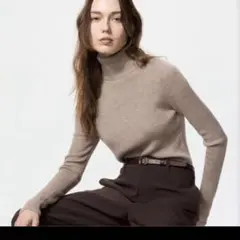 ユニクロ　メリノリブタートルネックセーター　XL