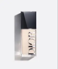 ディオール　フォーエヴァーフルイドスキングロウ　0N ニュートラル