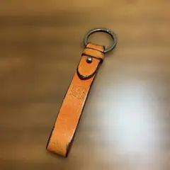 イルビゾンテ　レザー製オレンジキーホルダー