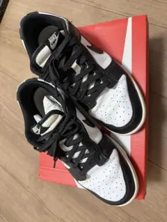 O*O様 NIKE Dunk Low Black White スニーカー　パンダのサムネイル