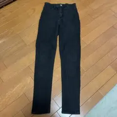 H&M ブラックスキニーパンツ　34