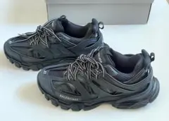 Item thumbnail for item 45c27083-fbaa-4aba-8cb7-ad9832f73410