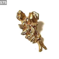 575 ヴィンテージ ピンバッジ 金の薔薇