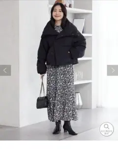 【新品タグ付き】小花プリントティアードワンピース　ネイビー38