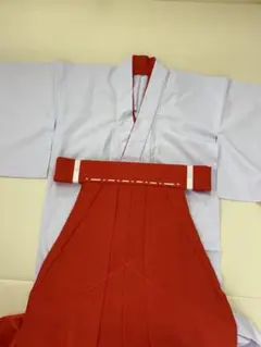本物・新古】巫女装束 巫女服 白衣 行灯緋袴 2点セット1 - メルカリ
