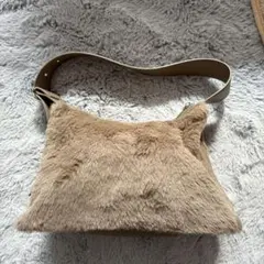 ベージュファーショルダーバッグ