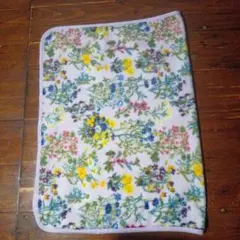 花柄ブランケット